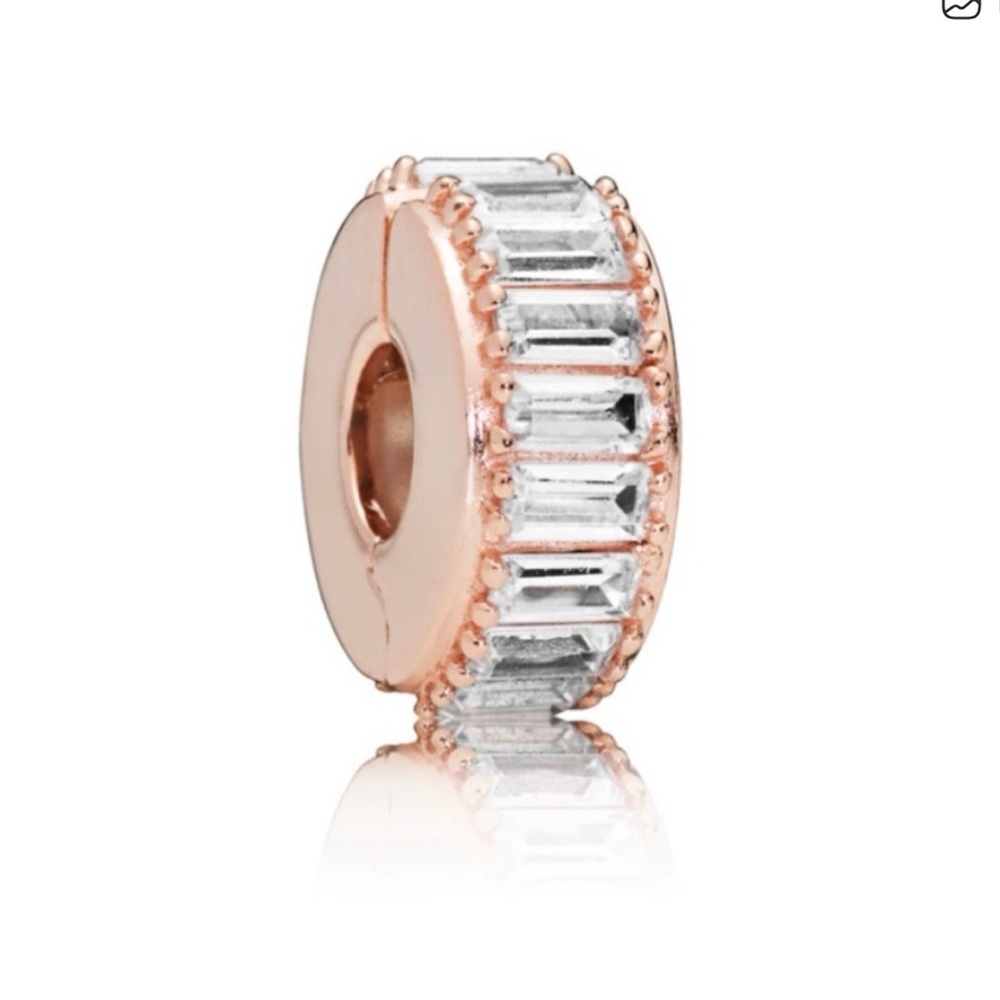 Retired Rare Pandora Rose Ice Formation
Safety Clip Stoppers Rose Gold Charm